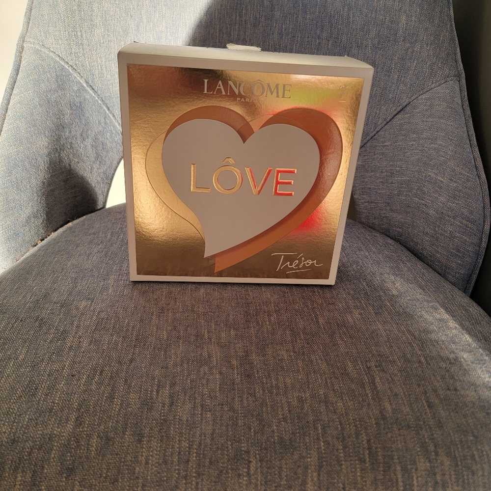 Lancome Tresor gift set NEW